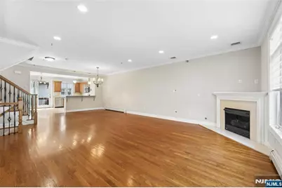 2462 3rd Street, Fort Lee, NJ 07024 - Photo 8