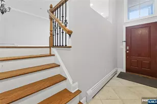 2462 3rd St, Fort Lee, NJ 07024 - Photo 4