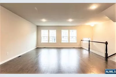 403 Laurel Lane, Cresskill, NJ 07626 - Photo 4