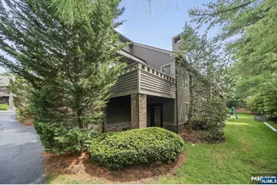 22 W Pamrapo Court, Glen Rock, NJ 07452 - Photo 44