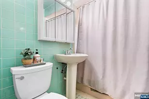 8 Halsey Ln, Closter, NJ 07624 - Photo 14