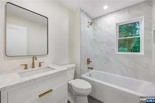 61 Mackay Ave, Waldwick, NJ 07463 - Photo 20