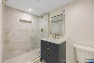 61 Mackay Ave, Waldwick, NJ 07463 - Photo 24