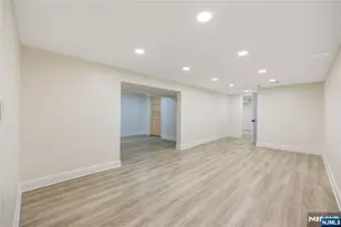 61 Mackay Ave, Waldwick, NJ 07463 - Photo 22