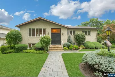 141 Middlesex Avenue, Englewood Cliffs, NJ 07632 - Photo 1
