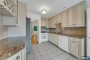 141 Middlesex Ave, Englewood Cliffs, NJ 07632 - Photo 10
