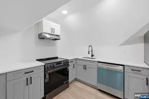 82 Grove Street 4, Montclair, NJ 07042 - Photo 4