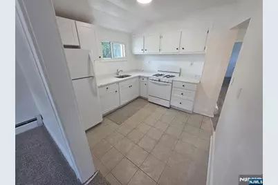 240 Prospect Avenue 2R #2R, Maywood, NJ 07607 - Photo 1
