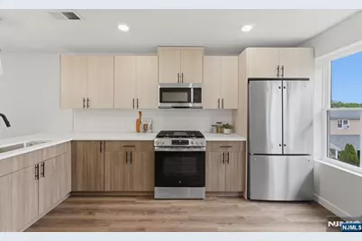 91 Union Street 1B #1B, Lodi, NJ 07644 - Photo 4