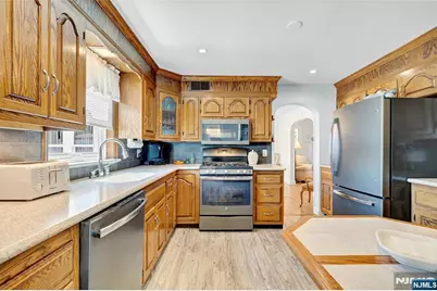 351 Orient Way, Rutherford, NJ 07070 - Photo 10