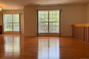 235 Village Cir Dr, Fort Lee, NJ 07024 - Photo 6