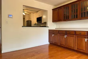 235 Village Cir Dr, Fort Lee, NJ 07024 - Photo 8