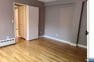 235 Village Cir Dr, Fort Lee, NJ 07024 - Photo 10