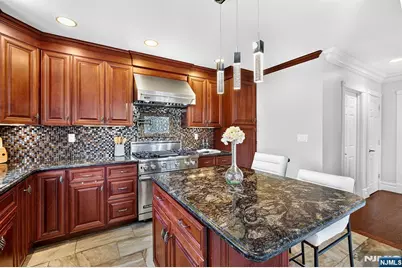 112 Hathaway Street, Wallington, NJ 07057 - Photo 16