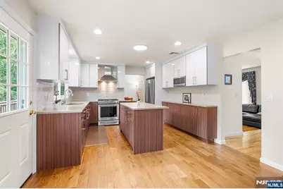31 Brook Street, Closter, NJ 07624 - Photo 4