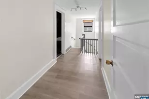 558 Argyle Ave 2, Orange, NJ 07050 - Photo 12