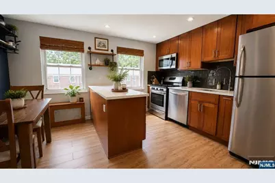51 Clark Court, Rutherford, NJ 07070 - Photo 6