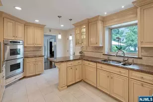 211 Bellair Rd, Ridgewood, NJ 07450 - Photo 18