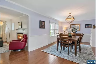 211 Bellair Road, Ridgewood, NJ 07450 - Photo 12