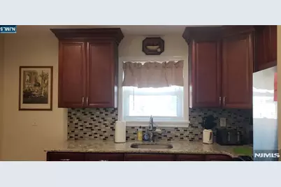38-09 Broadway B #B, Fair Lawn, NJ 07410 - Photo 8