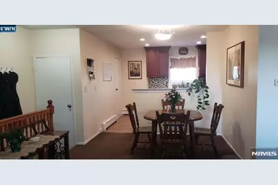 38-09 Broadway B #B, Fair Lawn, NJ 07410 - Photo 6