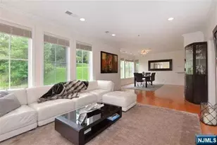 3 Moorings Ln, Edgewater, NJ 07020 - Photo 8