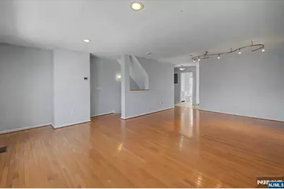 66 Terhune Avenue 2 #2, Lodi, NJ 07644 - Photo 8
