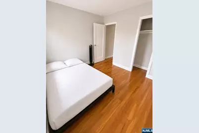 2339 Hudson Terrace D9 #D9, Fort Lee, NJ 07024 - Photo 10