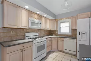 340 Fenlon Blvd, Clifton, NJ 07014 - Photo 12