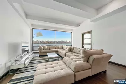 9 Somerset Lane 407 #407, Edgewater, NJ 07020 - Photo 1