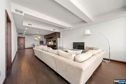 9 Somerset Lane 407 #407, Edgewater, NJ 07020 - Photo 8