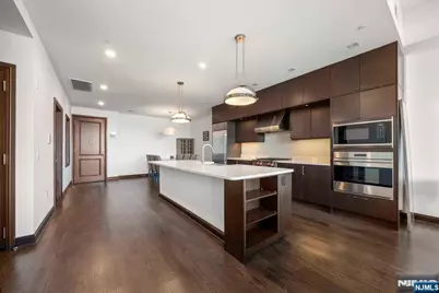 9 Somerset Lane 407 #407, Edgewater, NJ 07020 - Photo 4