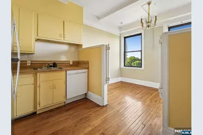 375 Mount Prospect 6Ae #6AE, Newark, NJ 07104 - Photo 6