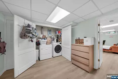 48 Lake Drive, Wayne, NJ 07470 - Photo 20