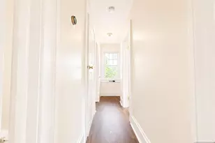 949 Garrison Ave, Teaneck Township, NJ 07666 - Photo 12