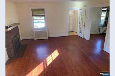 949 Garrison Avenue, Teaneck Township, NJ 07666 - Photo 2