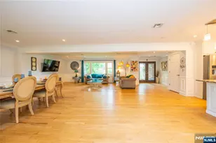 375 Queens Ct, Ridgewood, NJ 07450 - Photo 16