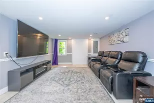 375 Queens Ct, Ridgewood, NJ 07450 - Photo 40