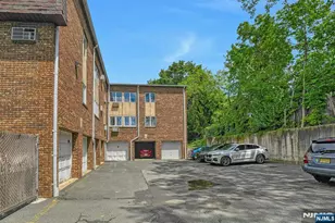 31 Home Pl 1, Bergenfield, NJ 07621 - Photo 4