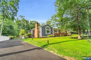 12 Haring Dr, Old Tappan, NJ 07675 - Photo 2