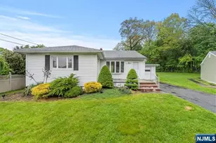 46 Daka Ct, Bloomfield, NJ 07003 - Photo 2