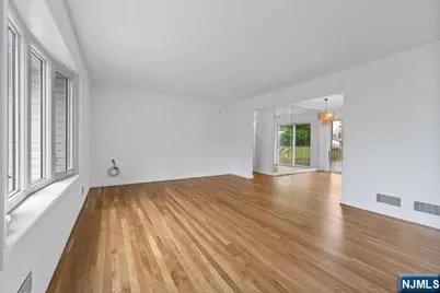 46 Daka Court, Bloomfield, NJ 07003 - Photo 4