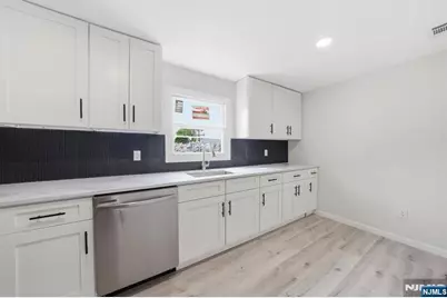 551 Schuyler Avenue 2 #2, North Arlington, NJ 07031 - Photo 6