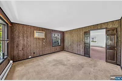 11 Burlington Place, Fair Lawn, NJ 07410 - Photo 14