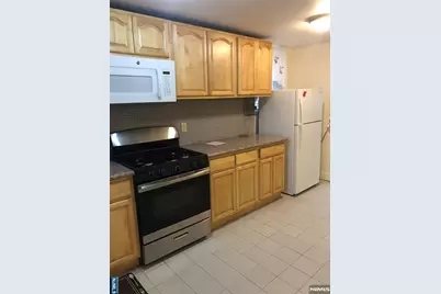 254 Farnham Avenue, Lodi, NJ 07644 - Photo 2