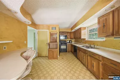 344 Union Avenue, Bloomingdale, NJ 07403 - Photo 6