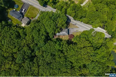 344 Union Avenue, Bloomingdale, NJ 07403 - Photo 36