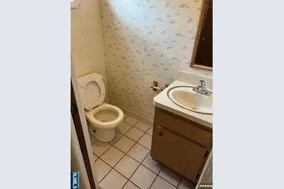 473 Washington Avenue 1 #1, Hackensack, NJ 07601 - Photo 2