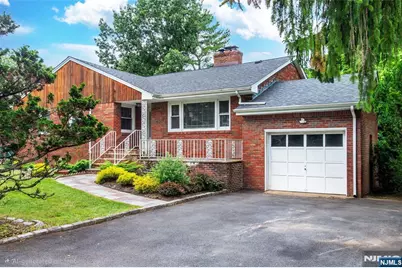 68 Bentley Road, Cedar Grove, NJ 07009 - Photo 2