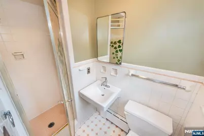 68 Bentley Road, Cedar Grove, NJ 07009 - Photo 18